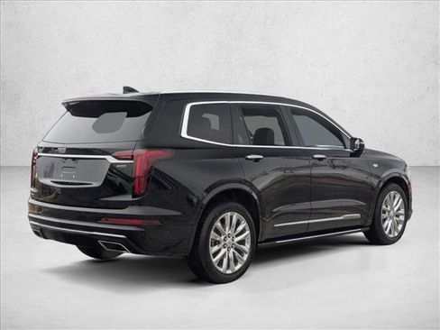 Used 2020 Cadillac XT6 Premium Luxury image 5