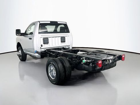 New 2026 RAM 3500 Tradesman image 5