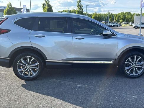 Used 2022 Honda CR-V Touring image 4
