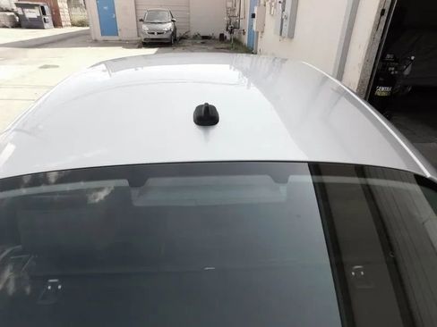 Used 2014 Volkswagen CC R-Line image 24