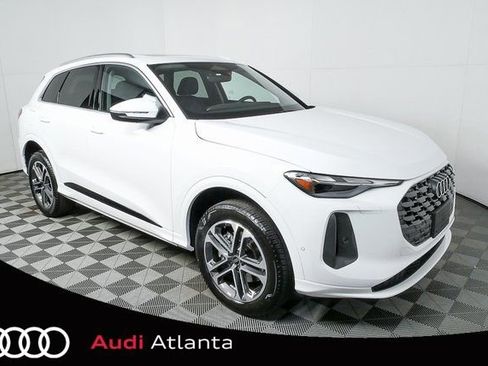 New 2025 Audi Q5 Premium image 1