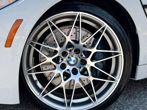 Used 2017 BMW M4 Convertible RWD image 30