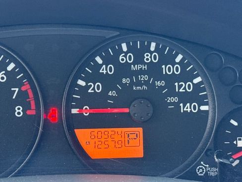 Used 2021 Nissan Frontier SV RWD image 17
