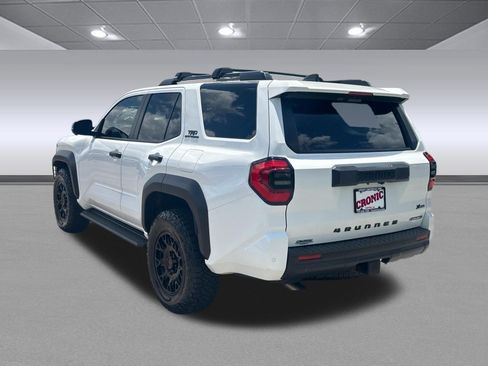 Used 2025 Toyota 4Runner TRD Off-Road Premium AWD/4WD image 5