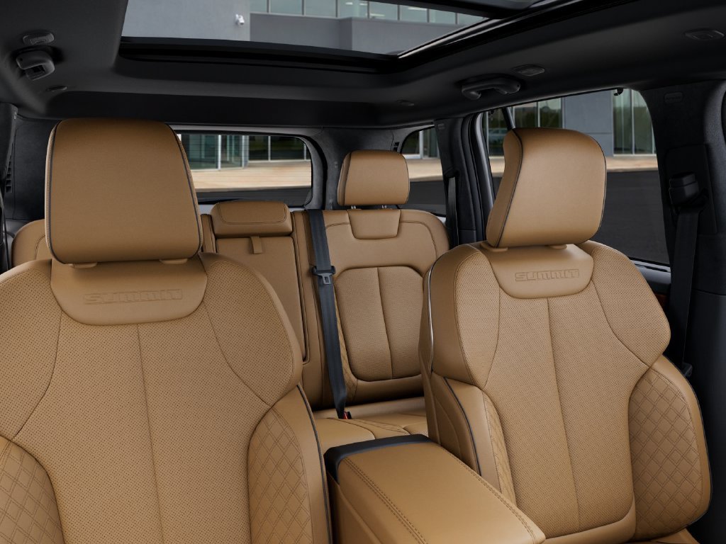 New 2027 Jeep Grand Cherokee Summit AWD/4WD image 26