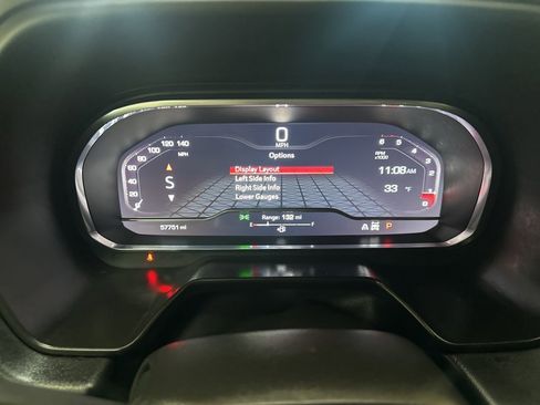 Used 2024 GMC Yukon XL SLT w/ SLT Luxury Package image 30