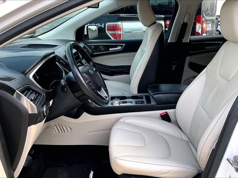 Used 2021 Ford Edge Titanium FWD image 8