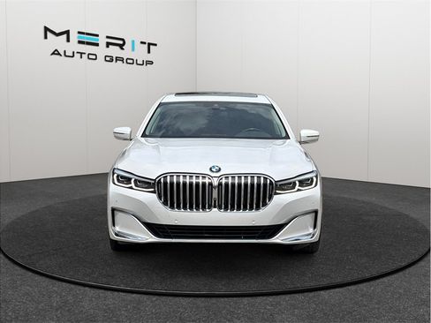 Used 2021 BMW 740i RWD image 3