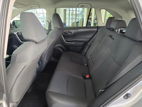 Used 2025 Toyota RAV4 LE image 39