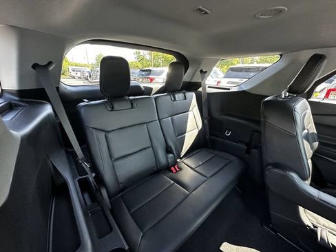 Certified 2023 Ford Explorer XLT w/ Equipment Group 202A AWD/4WD image 30