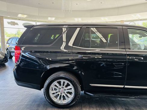 Used 2023 GMC Yukon SLT AWD/4WD image 5