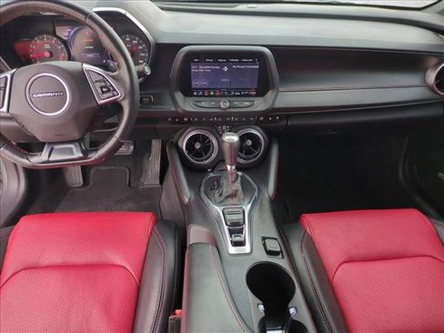 Used 2020 Chevrolet Camaro LT w/ RS Package image 16