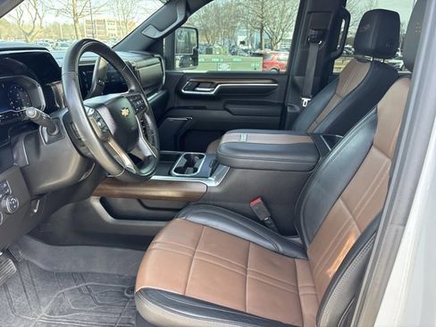 Used 2024 Chevrolet Silverado 3500 High Country w/ High Country Premium Package image 20