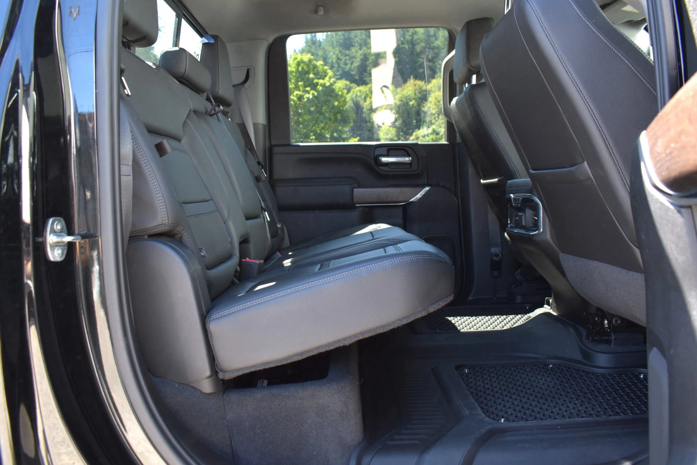Used 2021 GMC Sierra 3500 Denali w/ Denali Black Diamond Edition AWD/4WD image 15