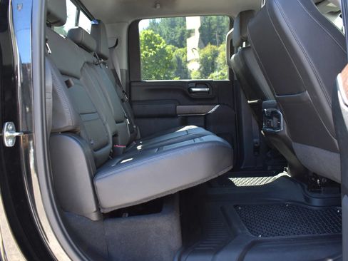 Used 2021 GMC Sierra 3500 Denali w/ Denali Black Diamond Edition AWD/4WD image 15