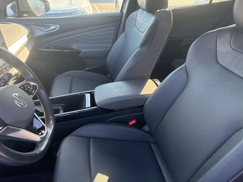 Used 2023 Volkswagen ID.4 Pro S image 21