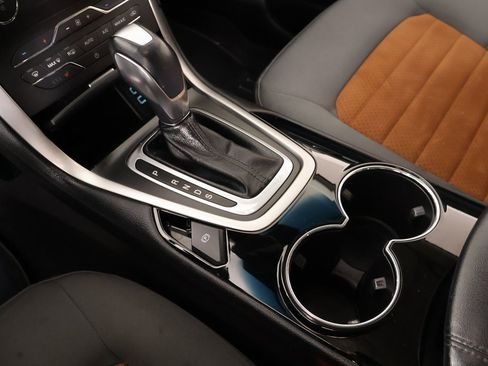 Used 2018 Ford Edge SEL w/ Equipment Group 201A image 10