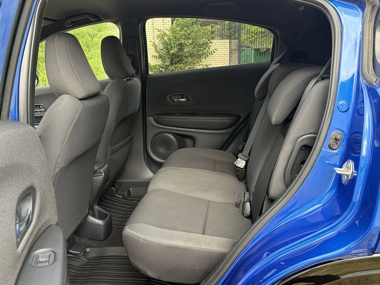 Used 2021 Honda HR-V Sport image 25