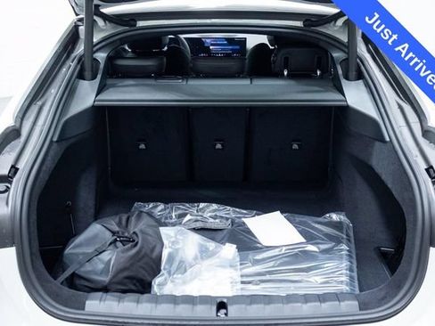 New 2026 BMW i4 xDrive40i AWD/4WD image 11