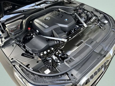 New 2026 BMW 530i xDrive w/ Premium Package image 30