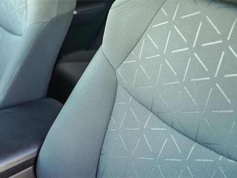 Used 2021 Toyota RAV4 XLE image 27