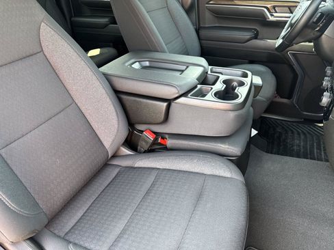 Used 2024 Chevrolet Silverado 1500 LT w/ Z71 Off-Road Package AWD/4WD image 17