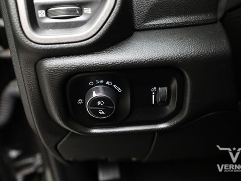 Used 2025 RAM 3500 Tradesman AWD/4WD image 16