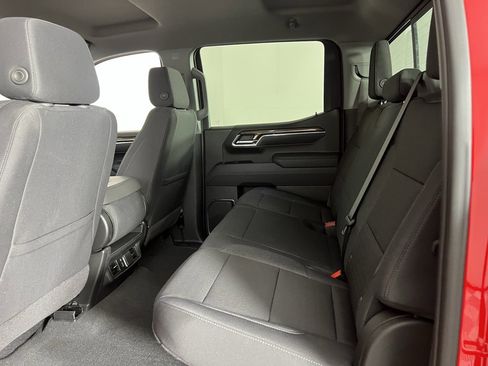 Used 2025 Chevrolet Silverado 1500 LT w/ Safety Package image 28