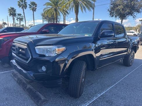 Certified 2022 Toyota Tacoma SR5 image 1