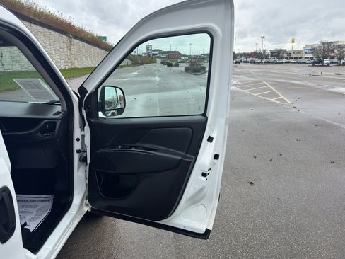 Used 2017 RAM ProMaster City Tradesman w/ Rear Back-up Camera Group image 24