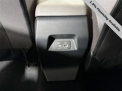 Used 2025 Subaru Crosstrek 2.0i Premium image 27