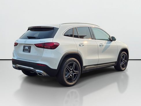New 2026 Mercedes-Benz GLA 250 4MATIC image 5