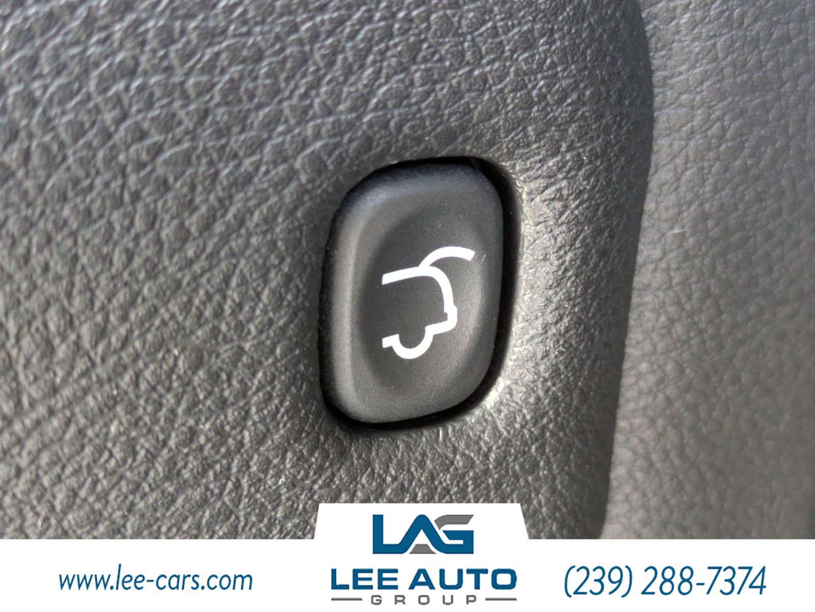 Used 2015 Dodge Durango Limited w/ Premium Group RWD image 11