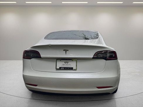 Used 2023 Tesla Model 3 Standard Range RWD image 5