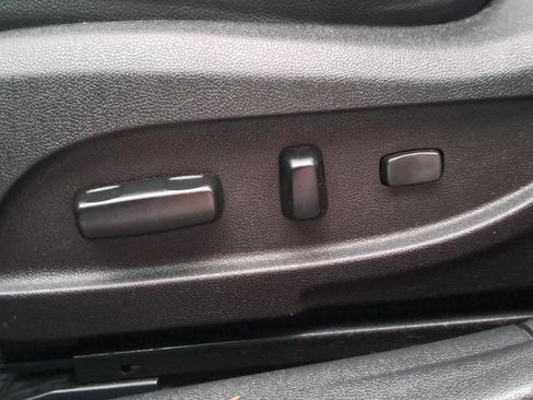 Used 2011 Hyundai Sonata Limited w/ Navigation Pkg 5 image 12