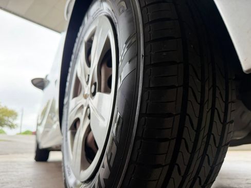 Used 2017 Chevrolet Cruze LS image 23