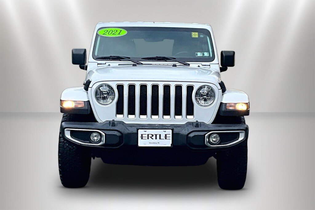 Used 2021 Jeep Wrangler Unlimited Sahara w/ Dual Top Group AWD/4WD image 2