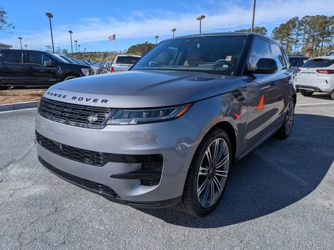 Used 2024 Land Rover Range Rover Sport SE image 8