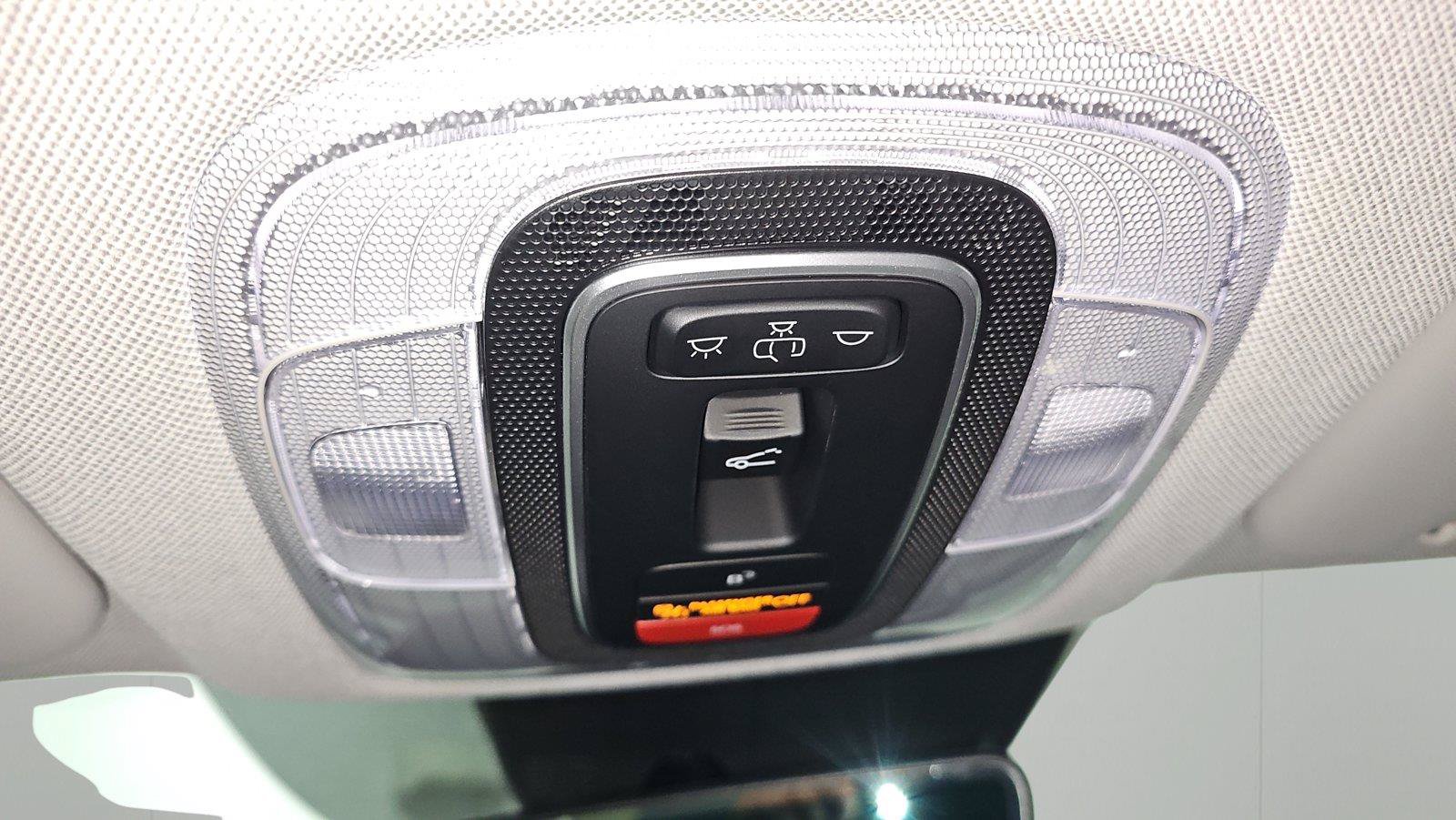Used 2024 Hyundai Elantra Limited FWD image 21