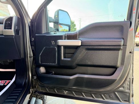 Used 2020 Ford F250 Lariat w/ Lariat Ultimate Package image 42