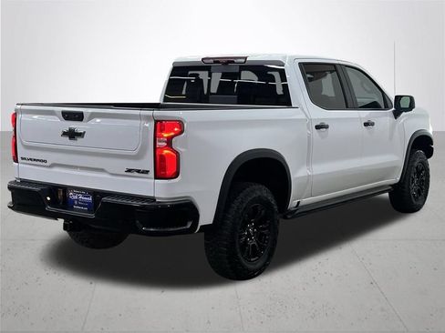 Certified 2026 Chevrolet Silverado 1500 ZR2 w/ Dark Appearance Package AWD/4WD image 11