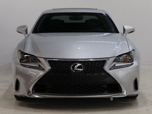 Used 2016 Lexus RC 200t RWD image 2