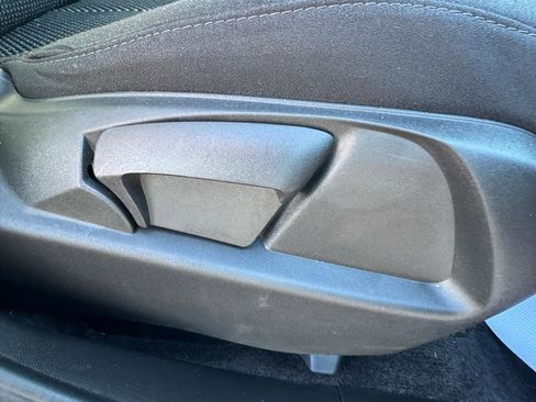 Used 2015 Chevrolet Equinox LT w/ Driver Convenience Package image 37