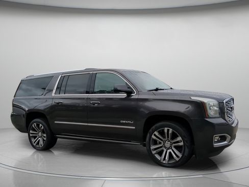Used 2018 GMC Yukon XL Denali w/ Denali Ultimate Package image 33