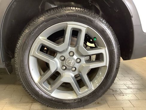 Used 2023 Honda Passport EX-L image 25