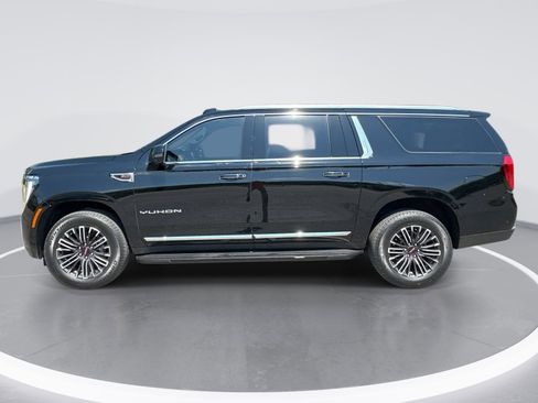 Used 2025 GMC Yukon XL Elevation w/ Technology Package AWD/4WD image 5