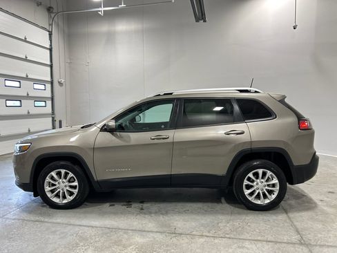Used 2021 Jeep Cherokee Latitude FWD image 9