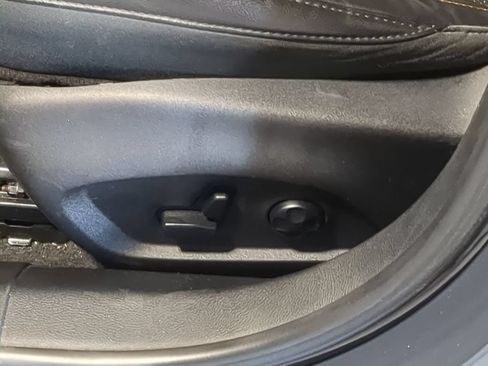 Used 2018 Jeep Compass Limited AWD/4WD image 21