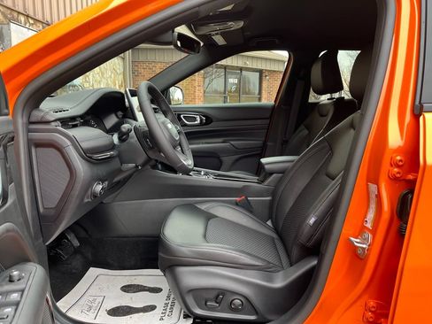 New 2026 Jeep Compass Latitude AWD/4WD image 19