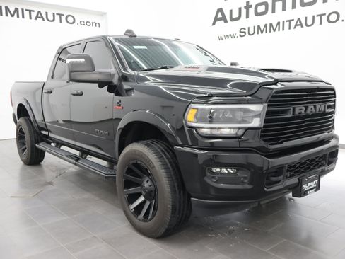 Used 2023 RAM 2500 Laramie AWD/4WD image 2